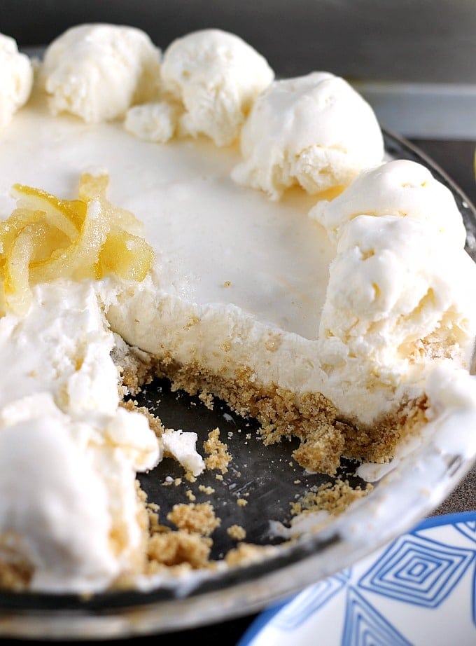 Lemonade Ice Cream Pie | Persnickety Plates