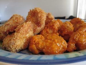 Boneless Wings are one of my favorite all time appetizers! These boneless bites are fast frying and lightened up with panko bread crumbs. Perfect for a game day option or for a finger food meal. A crowd favorite!