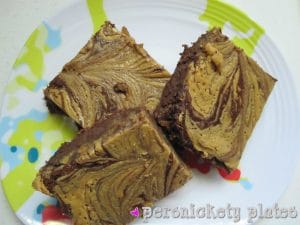 Skinny Peanut Butter Swirl Brownies {Persnickety Plates}