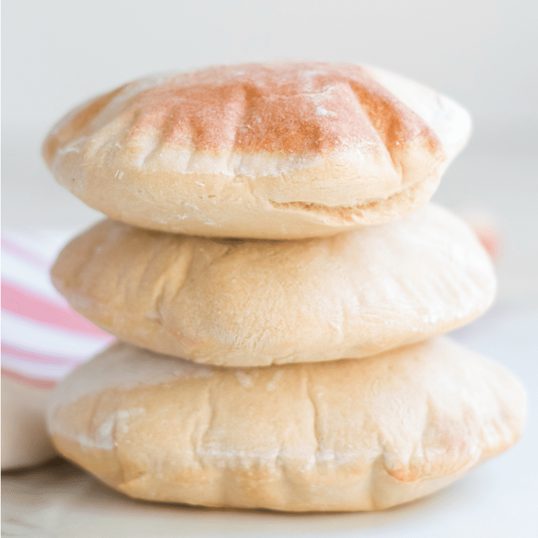 Quick Pita Bread Recipe – only 4 ingredients!