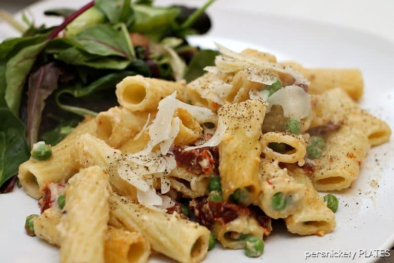 Baked Rigatoni with Sun Dried Tomatoes & Peas