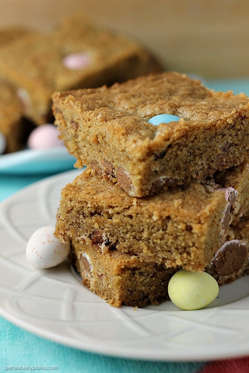 close up of stack of cadbury egg cookie bars