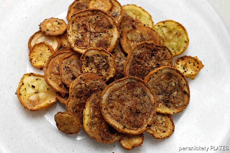 Squash Chips - a healthy alternative to potato chips that pack a ton of flavor! | Persnickety Plates