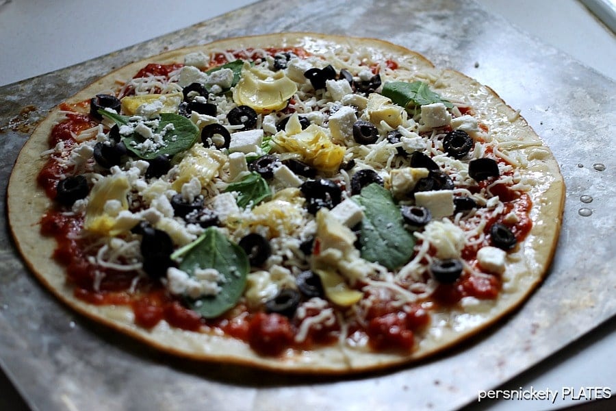 Gluten Free Spinach & Artichoke Pizza | Persnickety Plates