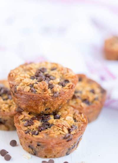 baked-oatmeal-chocolate-chip-breakfast-cups (5)