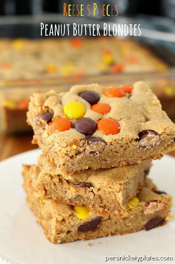 Reese's Pieces Peanut Butter Blondies | Persnickety Plates