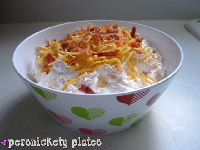 Persnickety Plates: Loaded Baked Potato Dip #appetizer 