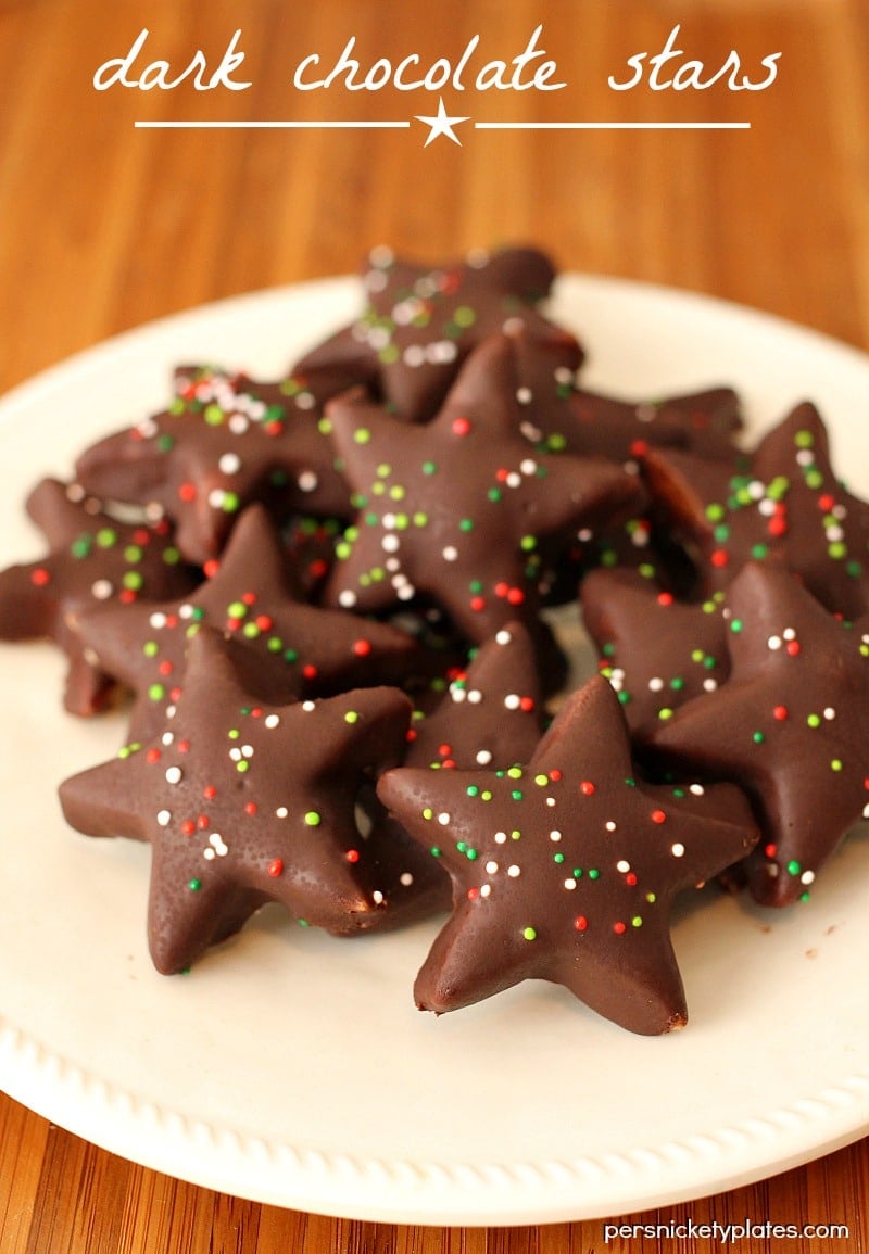 Dark Chocolate Stars & 100 of the best cookie recipes for Christmas | PasstheSushi.com