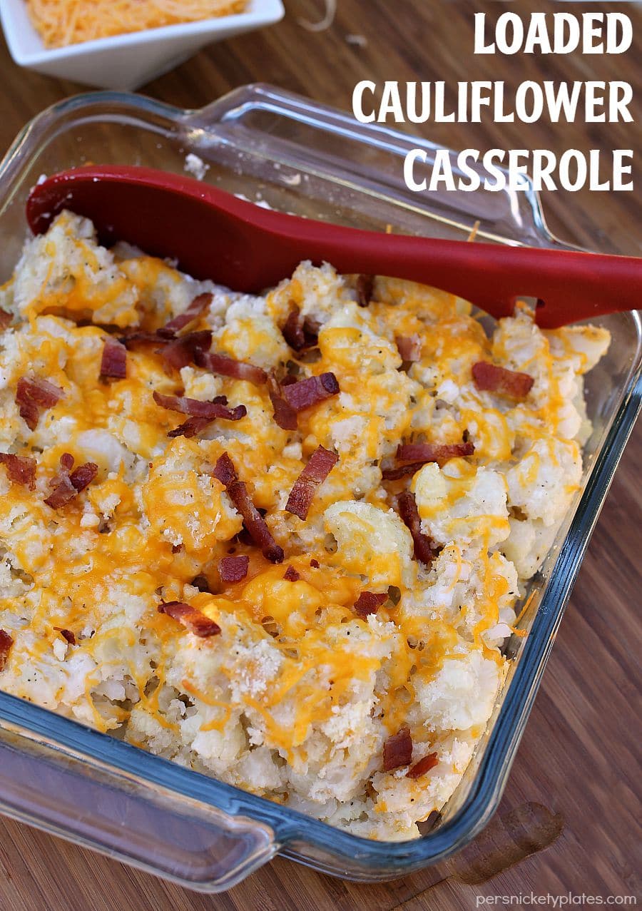 Loaded Cauliflower Casserole - a low-carb alternative to loaded potato casserole! | Persnickety Plates #CrystalFarmsCheese AD