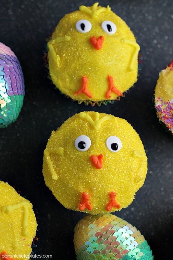 These Spring Chick Cupcakes are an adorable Easter dessert! These easy chocolate cupcakes are sure to be a favorite treat in your household. Perfect for spring, Easter brunch or just any time!