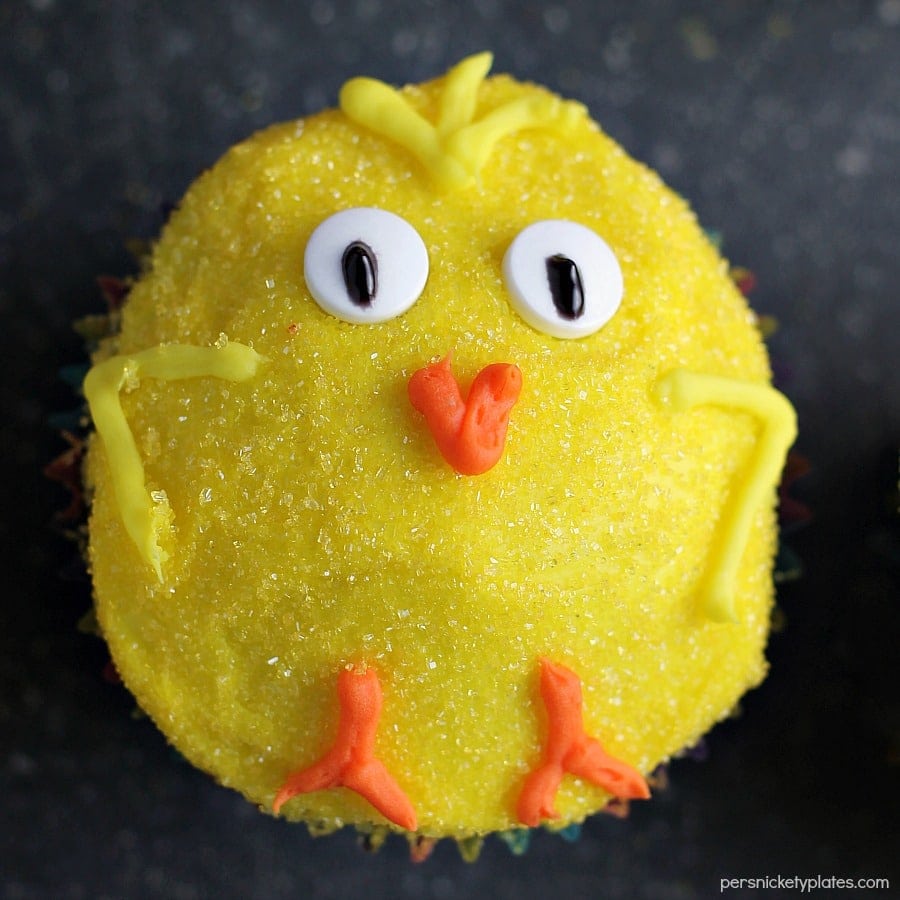 These Spring Chick Cupcakes are an adorable Easter dessert! These easy chocolate cupcakes are sure to be a favorite treat in your household. Perfect for spring, Easter brunch or just any time!