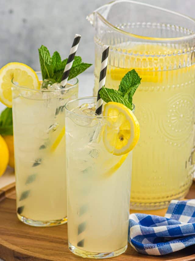 Old Fashioned Homemade Lemonade!