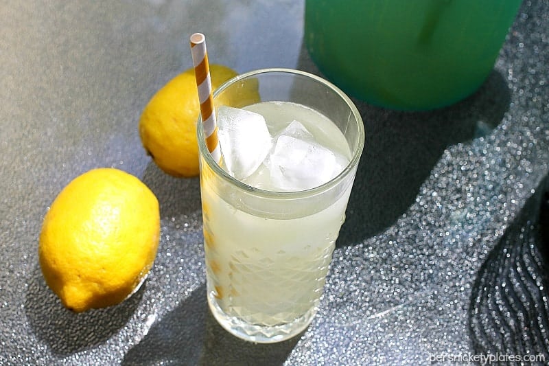 Homemade Lemonade with just the right amount of sweetness is the perfect, easy four-ingredient drink for your next gathering. | Persnickety Plates