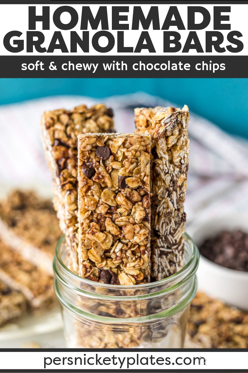 Sweet, salty, crispy, and chewy, these homemade chocolate chip granola bars are no-bake and easy to make. Loaded with oats, honey, chocolate chips, and crispy rice cereal, these bars are perfect for hikes, snacks, or kid’s lunchboxes!  | www.persnicketyplates.com