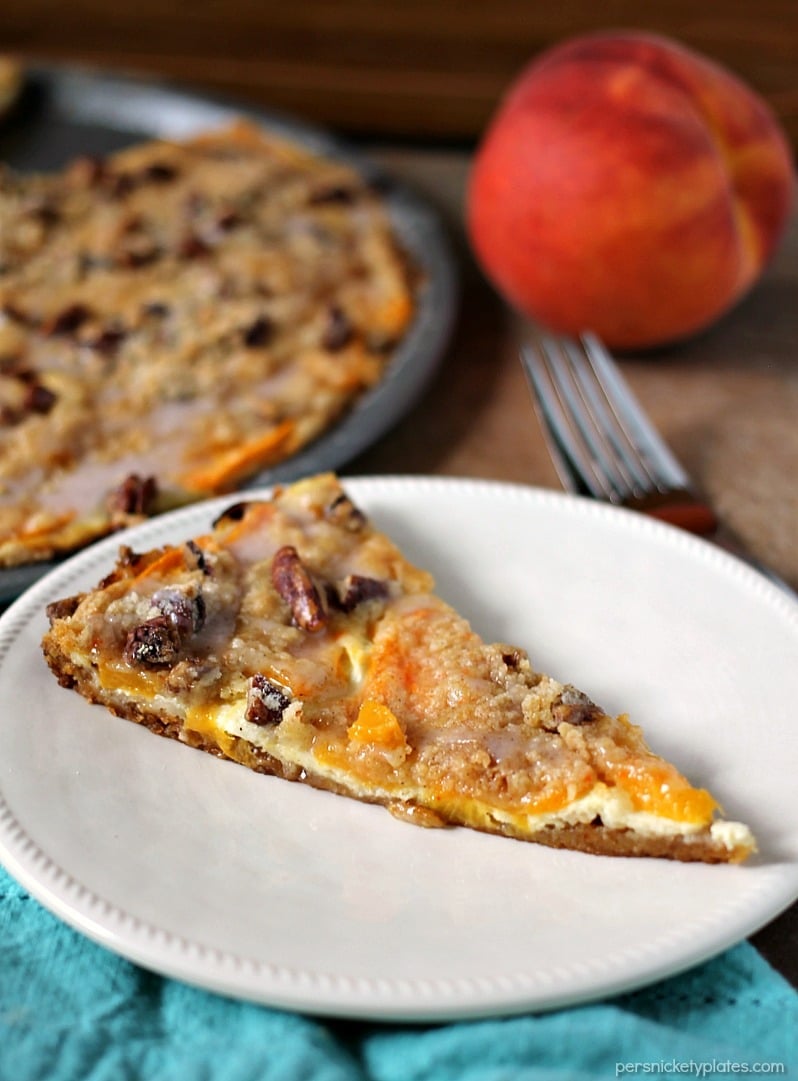 Peach Crumble Fruit Pizza » Persnickety Plates