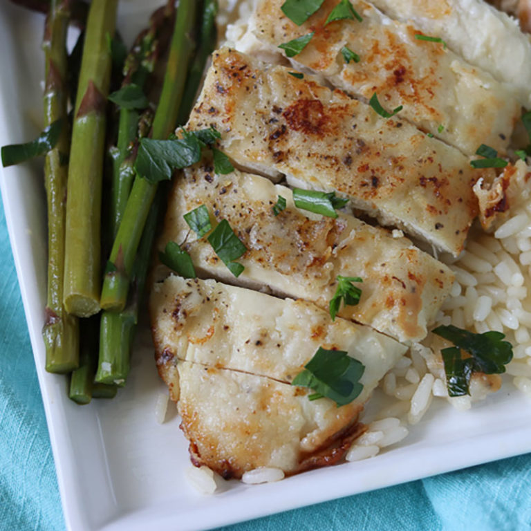 One Pan Chicken and Asparagus in White Wine Sauce
