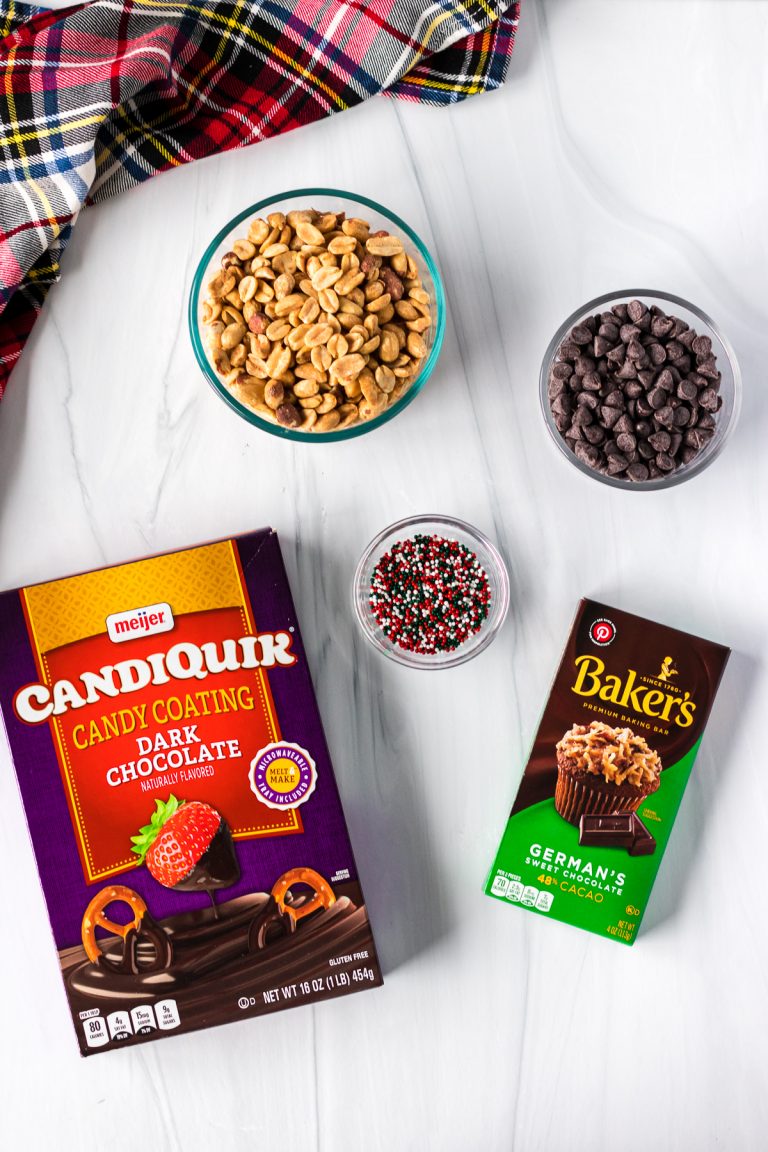 Dark Chocolate Crockpot Peanut Clusters crockpot candy