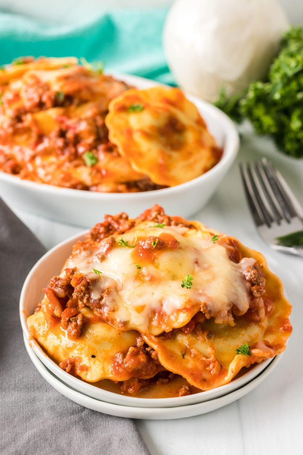 Easy (4ingredient!) Slow Cooker Ravioli Lasagna