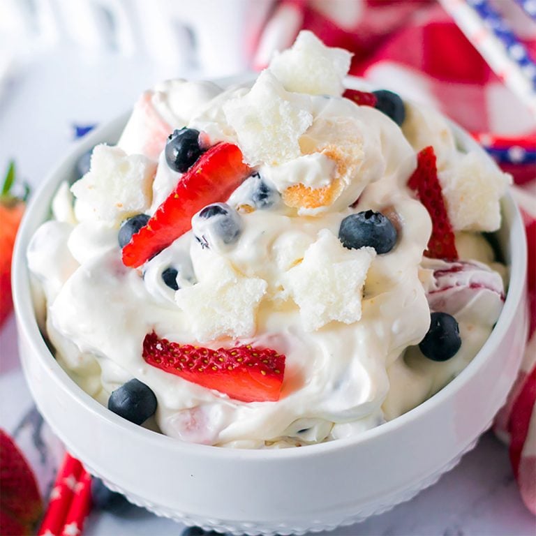 Easy Berry Cheesecake Fluff (only 6 ingredients!)