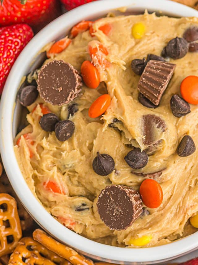 Easy Peanut Butter Cup Cookie Dough Dip