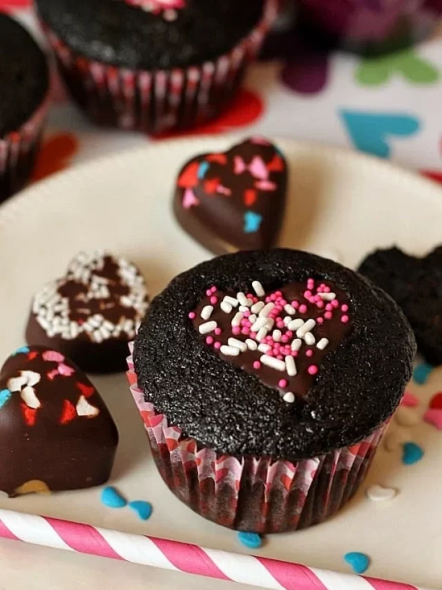 Easy Chocolate Heart Valentine Cupcakes