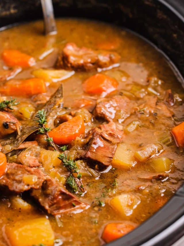 Easy Crockpot Irish Guinness Beef Stew