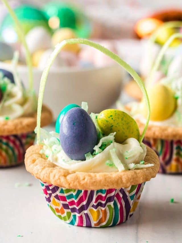 https://www.persnicketyplates.com/wp-content/uploads/2023/03/cropped-easter-basket-sugar-cookie-cups-5.jpg
