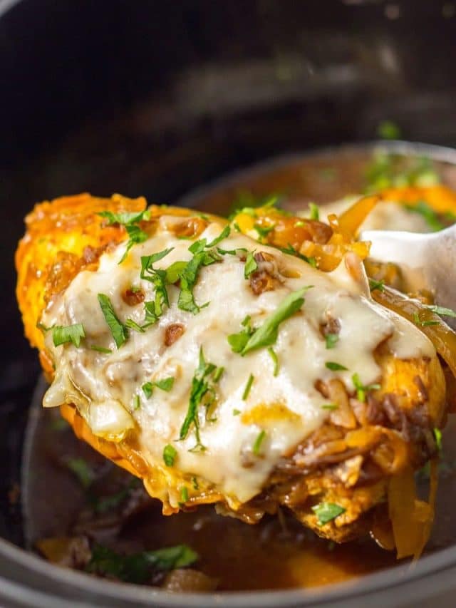 crockpot-french-onion-chicken4-800x1200