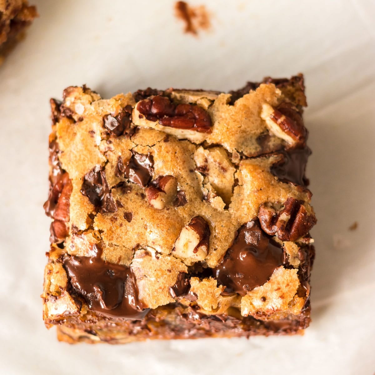 overhead shot of a salted chocolate chip cookie bar.
