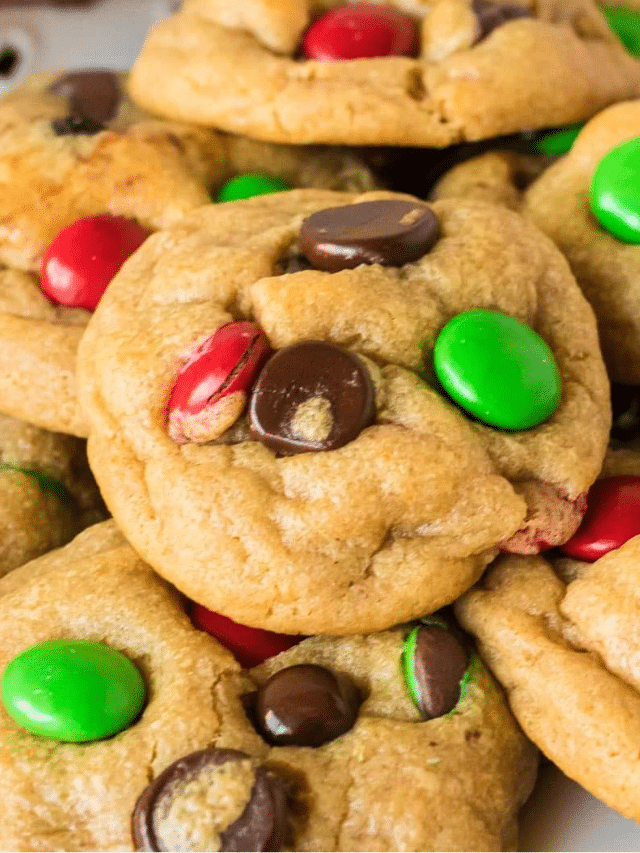 Chocolate Chip Christmas Cookies