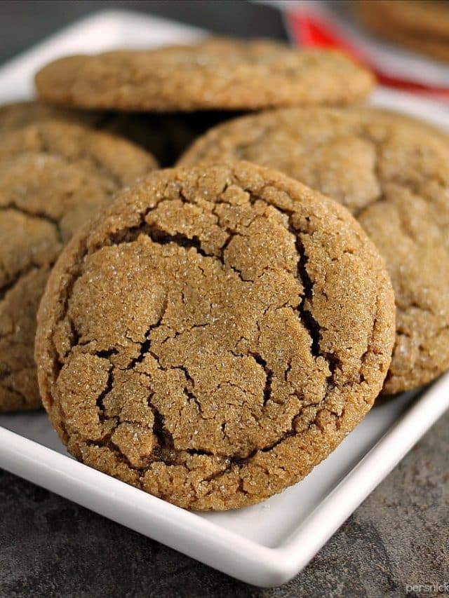 The BEST Chewy Ginger Snaps for Christmas