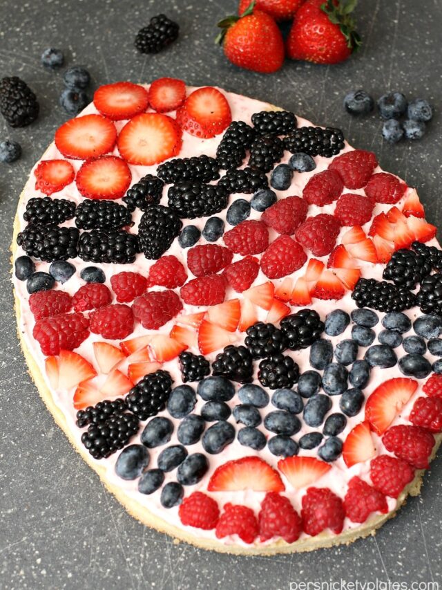 Simple Fruit Pizza for Easter!