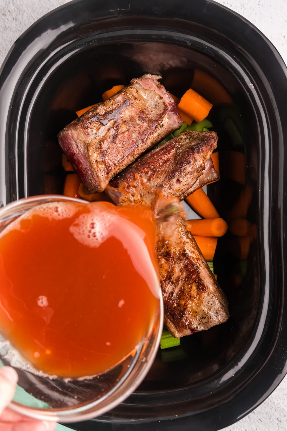 How Long to Cook Short Ribs in a Slow Cooker: Perfect Tenderness Guide